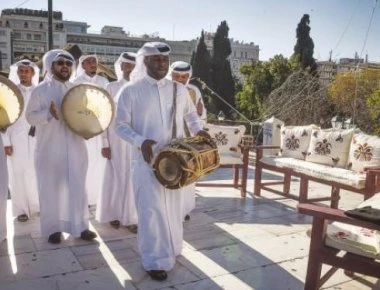 Ο Καμίνης μετέτρεψε την πλατεία Συντάγματος σε χαλιφάτο του Κατάρ (φωτο)